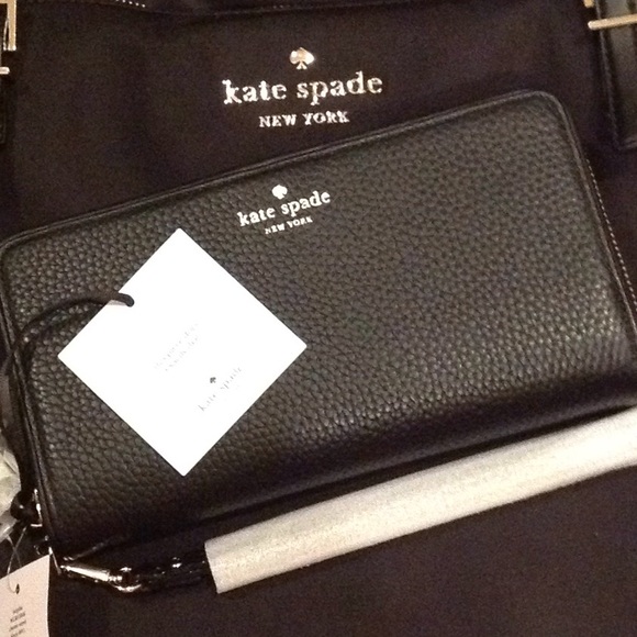kate spade Handbags - Today only🌟Kate Spade Brigitta Chester St Wallet